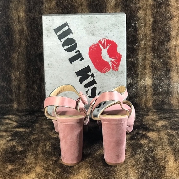 Hot Kiss pink ankle strap heels - Picture 5 of 6